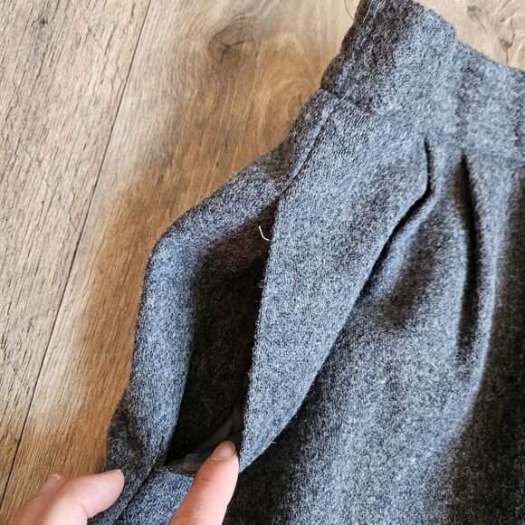 Leslie Fay Women’s Petite Gray Wool Skirt Size 8P Knee Length Elastic Waist - Picture 9 of 10